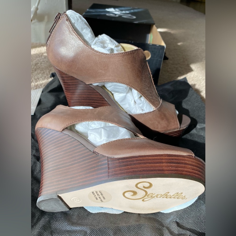 Seychelles - Eye To Eye II - Brown - wedge sandal - 4 3/4 Inch Heel - Size 8
